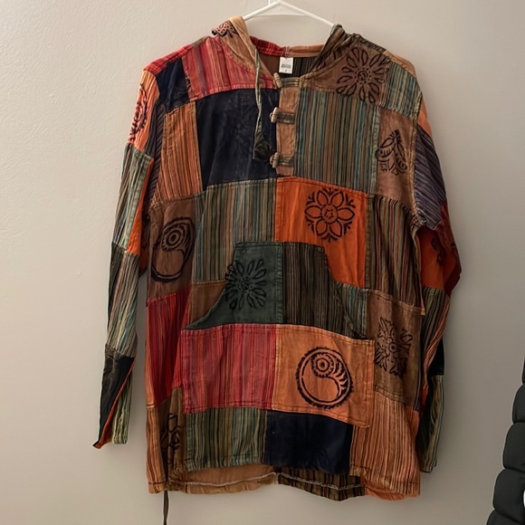 Really cute long sleeve - Picture 1 of 3